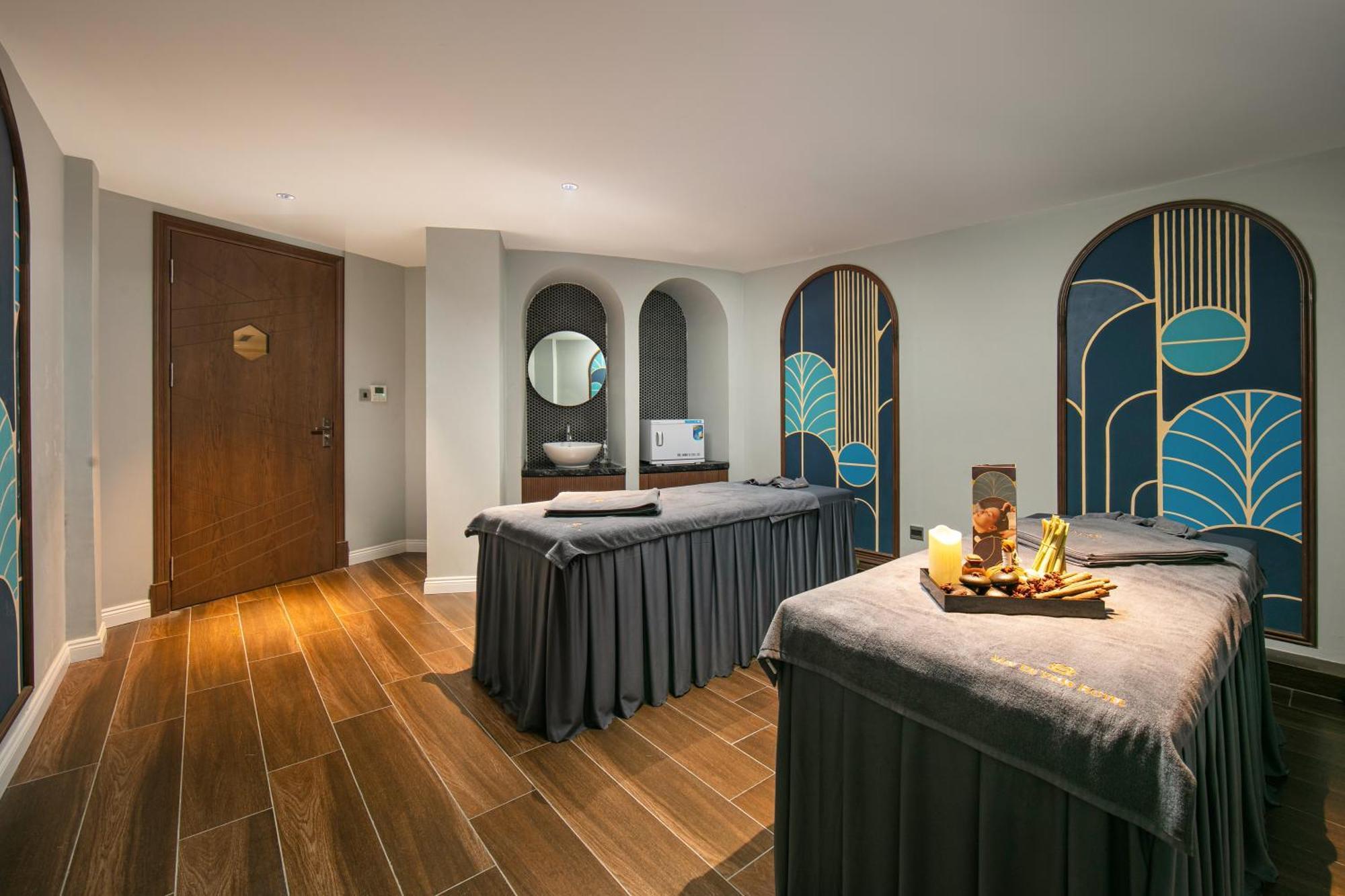 May De Ville Lakeside Hotel Hanoi Esterno foto Spa at The Park, Hyderabad